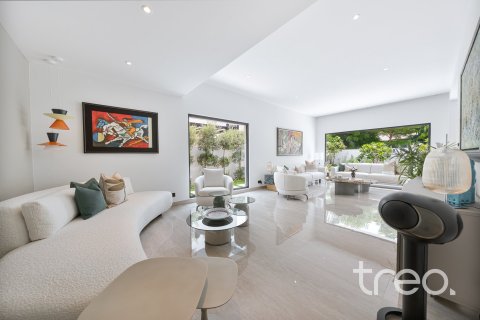 5 bedrooms Villa in Meadows, UAE No. 187979 4