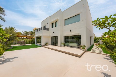 5 bedrooms Villa in Meadows, UAE No. 187979