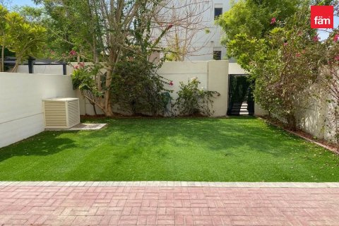 3 bedrooms Villa in Town Square, UAE No. 188341 15
