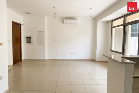 3 bedrooms Villa in Town Square, UAE No. 188341 4