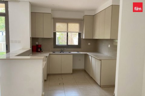 3 bedrooms Villa in Town Square, UAE No. 188341 7
