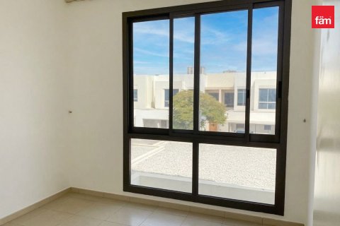 3 bedrooms Villa in Town Square, UAE No. 188341 13