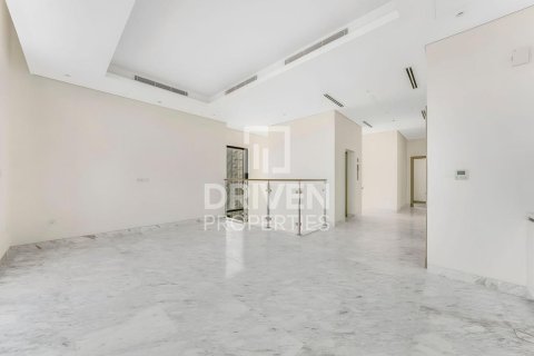 4 bedrooms Villa in District One, UAE No. 191617 10