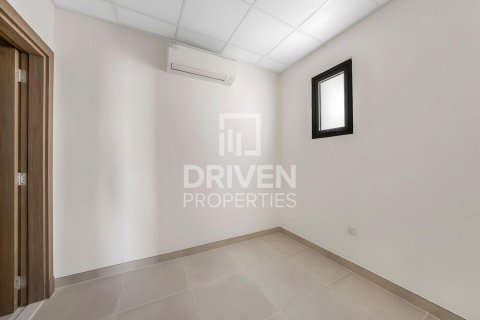4 bedrooms Villa in District One, UAE No. 191617 11