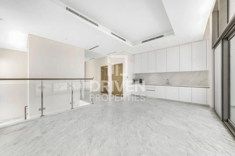 4 bedrooms Villa in District One, UAE No. 191617 3