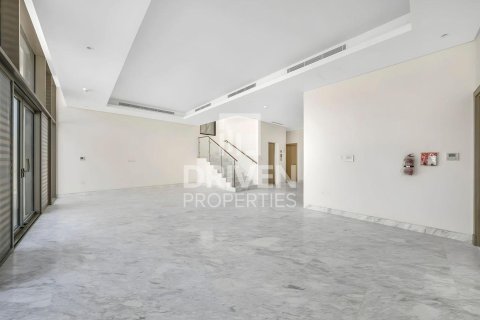 4 bedrooms Villa in District One, UAE No. 191617 4
