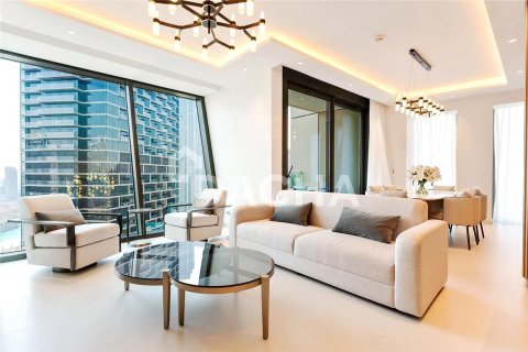 Квартира с 3 спальнями в Burj Vista, ОАЭ №155536 20