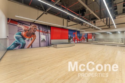 Shop de 297.01m² en Dubai, UAE No. 74160 2