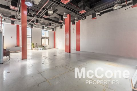 Shop de 286.7m² en Dubai, UAE No. 74161 6