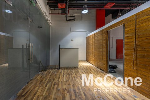 Shop de 286.7m² en Dubai, UAE No. 74161 10