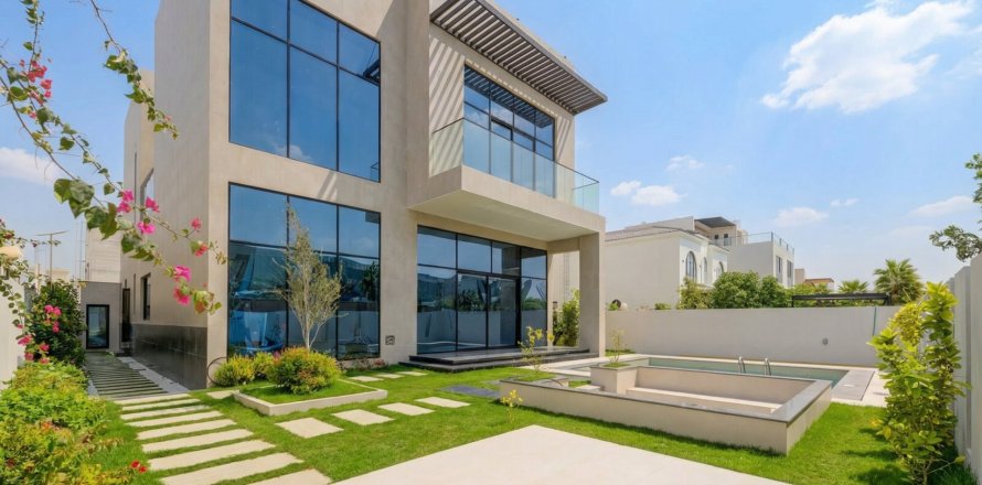 Вилла с 6 спальнями в Jumeirah Park, ОАЭ №147027