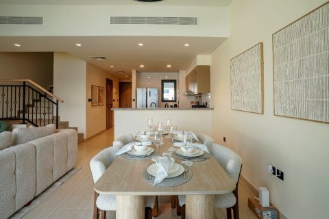 Вилла с 3 спальнями в Golf City, ОАЭ №147023 5