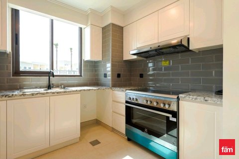 4 bedrooms Townhouse in Dubai, UAE No. 166178 7