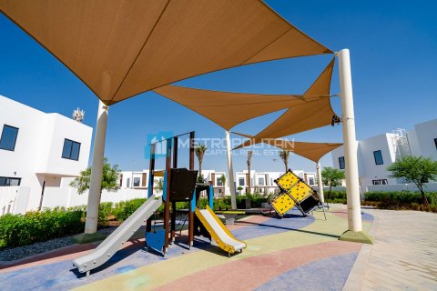 Таунхаус с 2 спальнями в Al Ghadeer, ОАЭ №149960 13