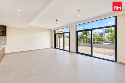 3 bedrooms Townhouse in Dubai, UAE No. 210287 3