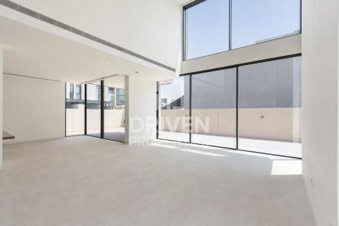 5 bedrooms Villa in Nad Al Sheba 1, UAE No. 191889 3