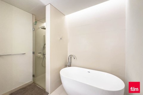 Квартира с 3 спальнями в Аль-Васл, ОАЭ №137469 17