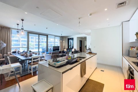 Квартира с 3 спальнями в Аль-Васл, ОАЭ №137469 5