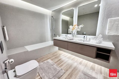 2 bedrooms Apartment in Dubai, UAE No. 137468 22