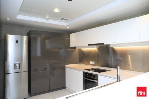 Квартира с 3 спальнями в Даунтаун Дубай (Даунтаун Бурдж Дубай), ОАЭ №137474 7