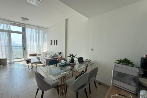 Квартира с 2 спальнями в Bloom Towers, ОАЭ №168287 3