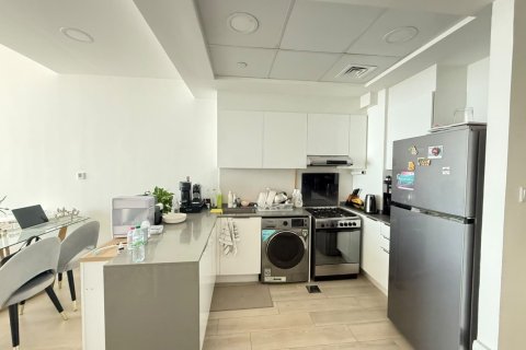 Квартира с 2 спальнями в Bloom Towers, ОАЭ №168287 6