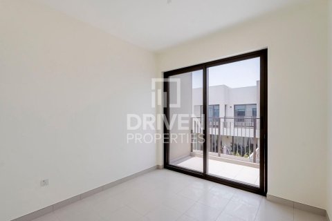 3 bedrooms Villa in EMAAR South, UAE No. 191580 10
