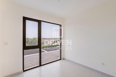 3 bedrooms Villa in EMAAR South, UAE No. 191580 11