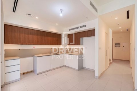 3 bedrooms Villa in EMAAR South, UAE No. 191580 8