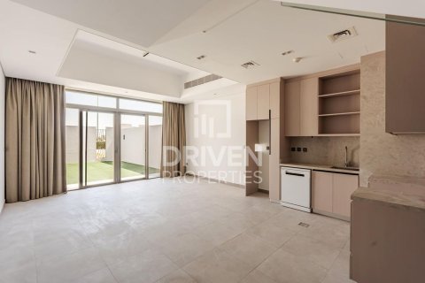 2 bedrooms Townhouse in Mohammed Bin Rashid City, UAE No. 191585 3