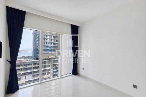 Квартира с 2 спальнями в EMAAR Beachfront, ОАЭ №191581 6
