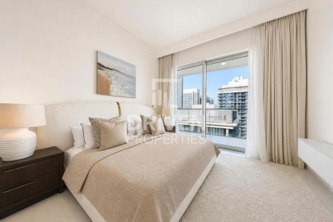 2 bedrooms Apartment in EMAAR Beachfront, UAE No. 191584 11