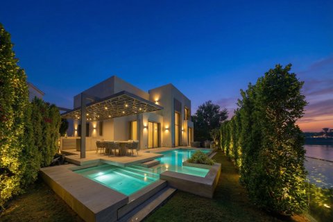 Villa de 4 chambres à Jumeirah Islands, UAE No. 207577