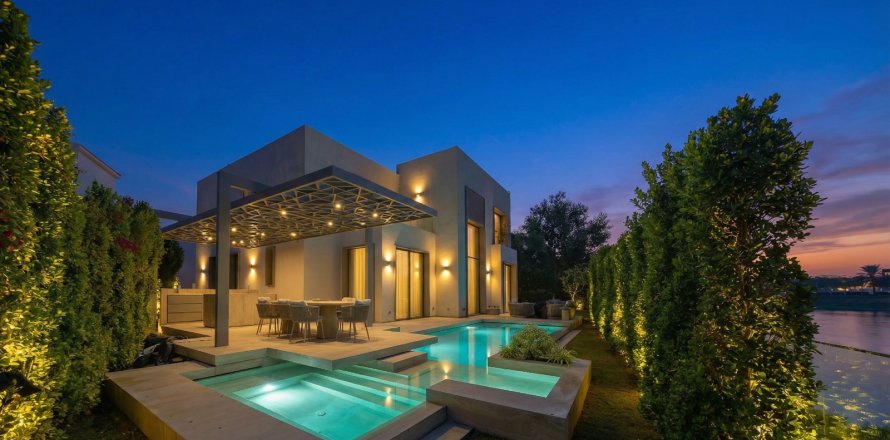 Villa de 4 chambres à Jumeirah Islands, UAE No. 207577
