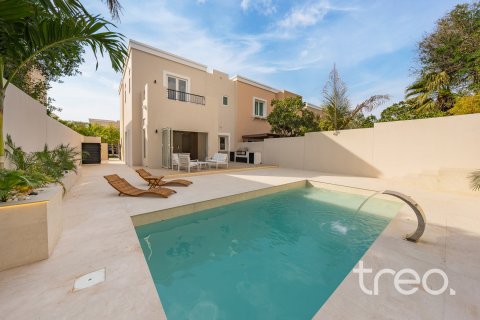 4 bedrooms Villa in Arabian Ranches, UAE No. 173528