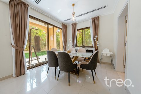 Villa de 4 dormitorios en Samara, UAE No. 173524 5