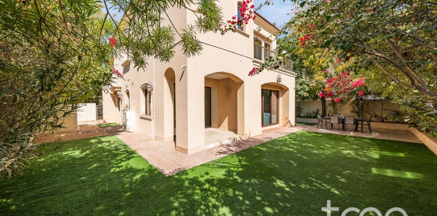 Villa de 4 dormitorios en Samara, UAE No. 173524