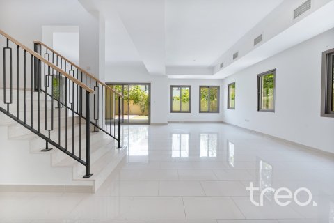 Villa de 4 dormitorios en Azalea, UAE No. 173527 5