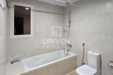 Квартира с 2 спальнями в Dubai Sports City, ОАЭ №193127 16