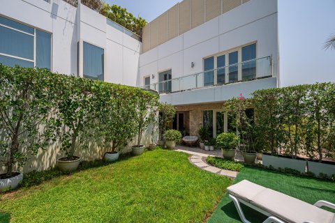 4 bedrooms Villa in Umm Suqeim, UAE No. 208870 20