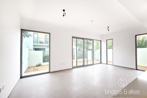 Villa de 4 dormitorios en Tilal Al Ghaf, UAE No. 142113 3