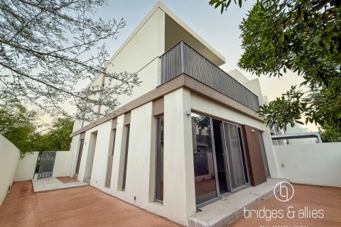 Villa de 4 dormitorios en Tilal Al Ghaf, UAE No. 142113