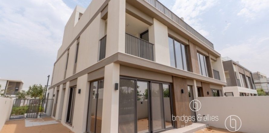 Villa de 4 chambres à Tilal Al Ghaf, UAE No. 142112