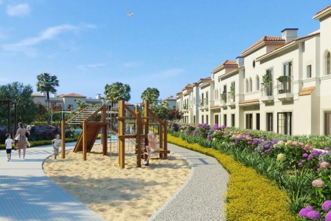 Commercial property de 3 dormitorios en Khalifa City, UAE No. 61973 3
