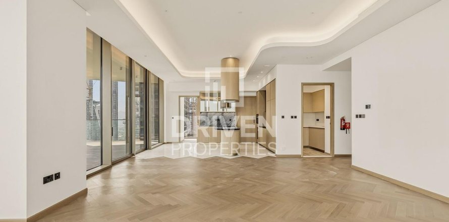 3 bedrooms Apartment in Business Bay, UAE No. 201704