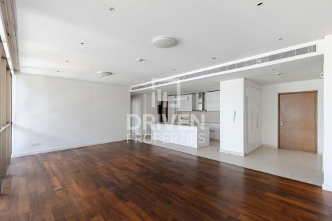 Квартира с 3 спальнями  №121299 2