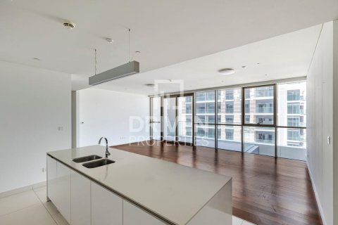 Квартира с 3 спальнями  №121299 3