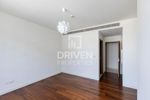 Квартира с 3 спальнями  №121299 11