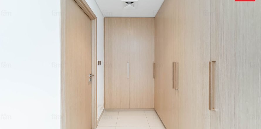 Appartement de 2 chambres à Dubai, UAE No. 73481