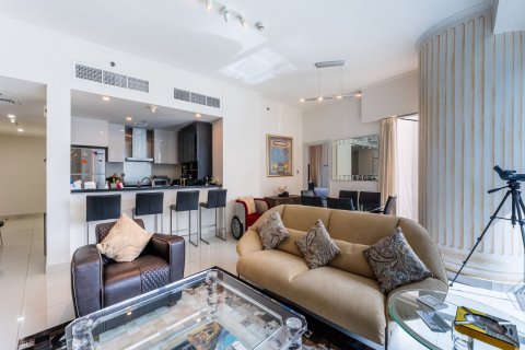 Квартира с 2 спальнями в DAMAC HEIGHTS, Дубай Марина, ОАЭ №147363 4